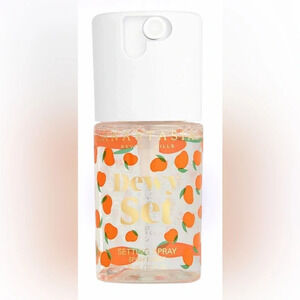 Anastasia  Beverly Hills Dewy setting spray